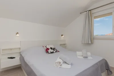 Holiday Home VIKK in Makarska by Villas Guide