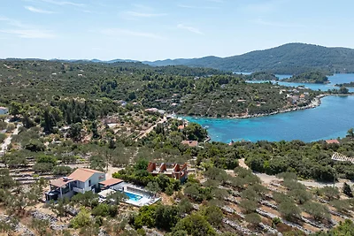 Holiday home Edi by Villas Guide