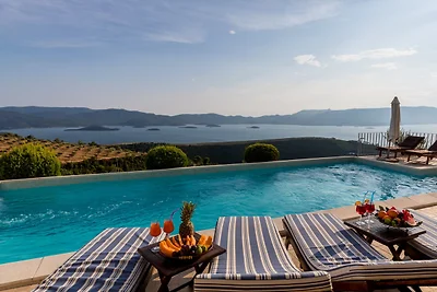Villa Stolovi with panorama view by Villas...
