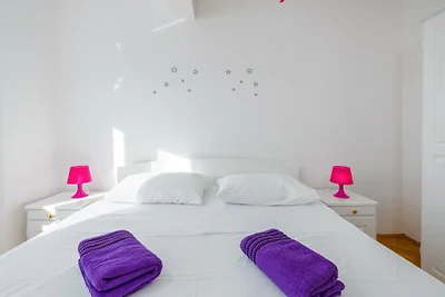 Apartman Seaside 066 by Villas Guide