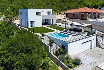 Villa Luminosa by Villas Guide