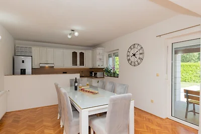 Villa Jelavic - Makarska by Villas Guide