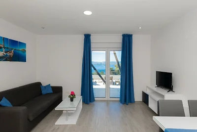 Apartman Mia 2 - Omiš by Villas Guide
