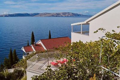 Apartment Mediera sea view 2 by Villas Guide