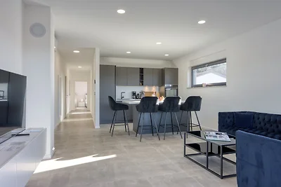 Apartment Adria 4 by Villas Guide