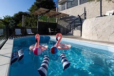 Villa Klara - Makarska by Villas Guide