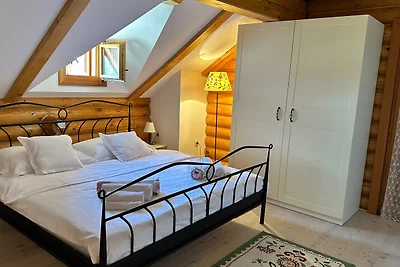 Villa Pine Log by Villas Guide