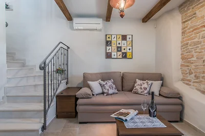 Heritage Villa Croc by Villas Guide