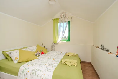 Villa Ruby beachfront by Villas Guide
