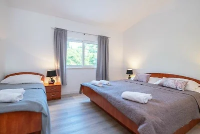 Apartment Azzurro 2 by Villas Guide