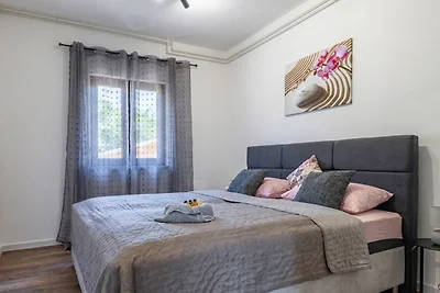 Apartment Fuzalo · Relax & BBQ by Villas...