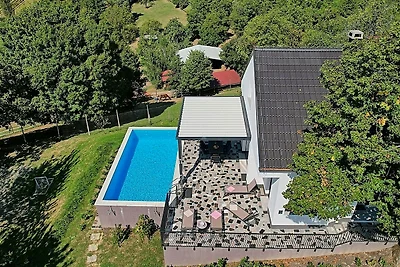 Holiday Home Lipa by Villas Guide