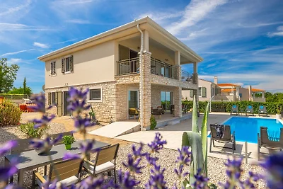 Villa Casa Nova by Villas Guide