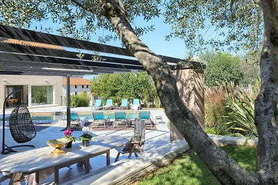 Villa Maruge by Villas Guide