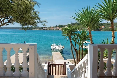 Villa Peace & Quiet by Villas Guide