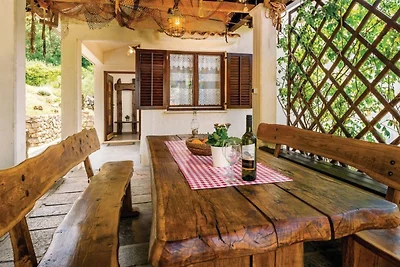 Villa Imortele aria with pool by Villas Guide