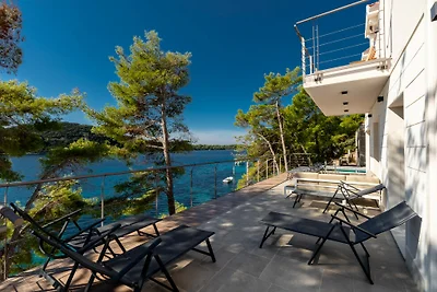 Villa Lipovac by Villas Guide