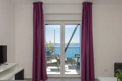 Apartman Mia 5 - Omiš by Villas Guide