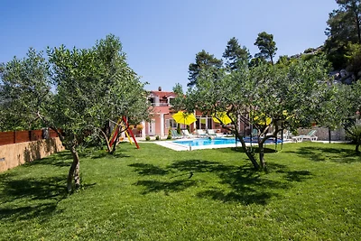 Holiday home Ostojic by Villas Guide