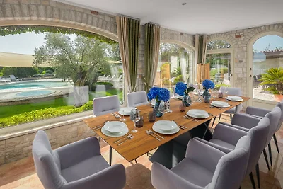 Villa Omo by Villas Guide