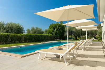 Villa Oliveti by Villas Guide