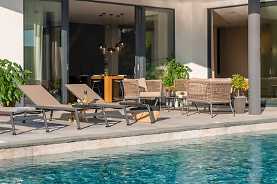 Villa Aruna by Villas Guide