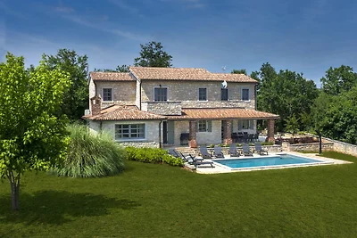 Villa Luna by Villas Guide