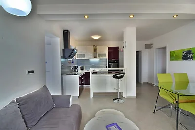 Apartment Paola 2 by Villas Guide