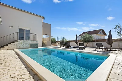 Holiday home Feniks by Villas Guide