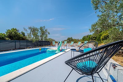 Holiday home Edi by Villas Guide