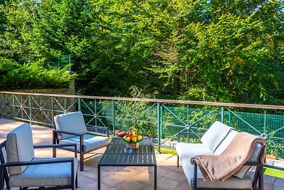 Holiday Home Villa Rosemary by Villas Guide