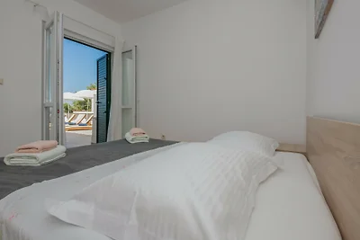 Villa Mandina - Makarska by Villas Guide