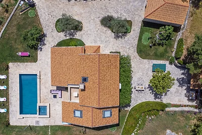 Villa Olive by Villas Guide