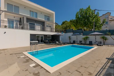 Villa Ella - Makarska by Villas Guide