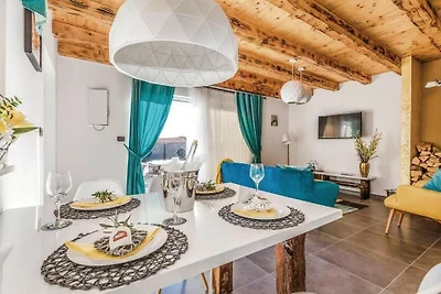 Holiday home Zora with whirpool by Villas...