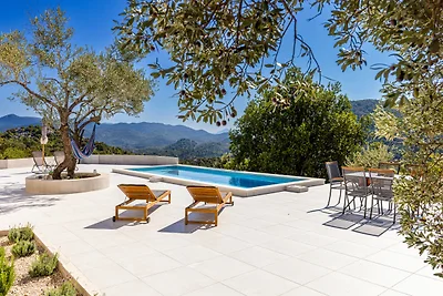 Villa Teuta by Villas Guide