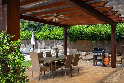 Villa Casa Bastiani with pool and grill in...