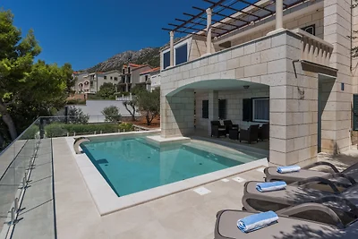 Villa Toma by Villas Guide