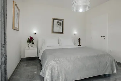 Villa Antonija-Makarska by Villas Guide