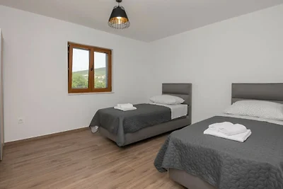 Villa Modriola - Makarska by Villas Guide