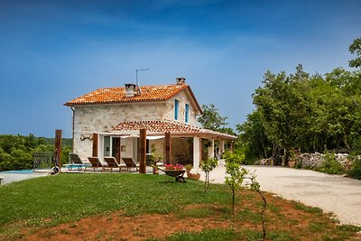 Rustic villa Krug with panorama view in Buje