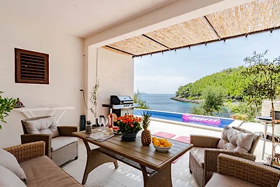 Waterfront House Arnet by Villas Guide