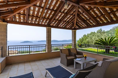 Villa Dia by Villas Guide