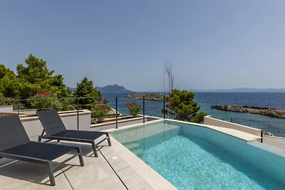 Villa Luce by Villas Guide