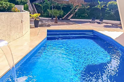 Villa Eduarda pool&whirpool by Villas Guide