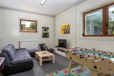 House Luka by Villas Guide