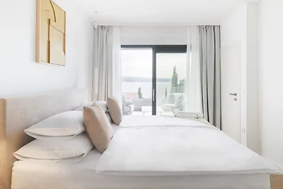 Luxury Holiday Villa with pool by Villas...