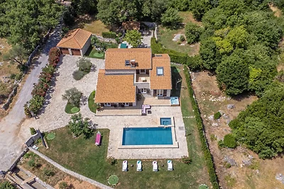 Villa Olive by Villas Guide