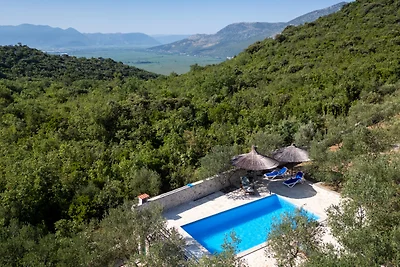 Country house Maslina by Villas Guide