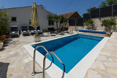 Villa Tina Desne by Villas Guide